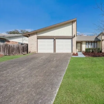 Buy this 3 bed house on 16012 Cross Country Street in San Antonio, TX 78247