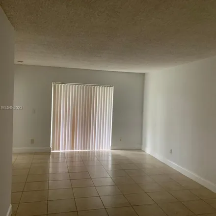 Image 5 - 10678 Northwest 11th Street, Pembroke Pines, FL 33026, USA - Apartment for rent