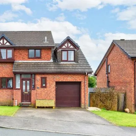 Buy this 5 bed house on Hillcote Close in Sheffield, S10 3PT