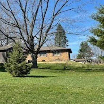 Image 2 - 3039 East 1925th Road, Dayton, LaSalle County, IL 61350, USA - House for sale