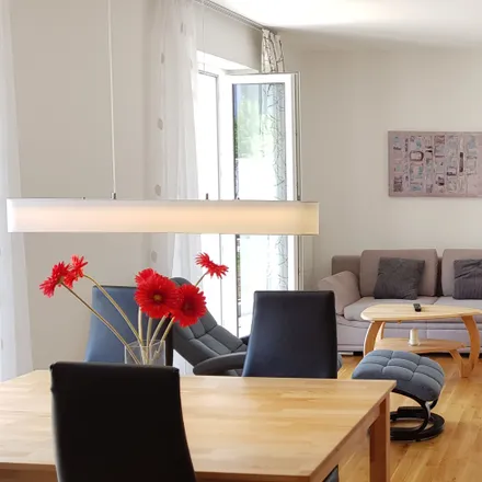 Rent this 3 bed apartment on Hahnstraße 37b in 60528 Frankfurt, Germany