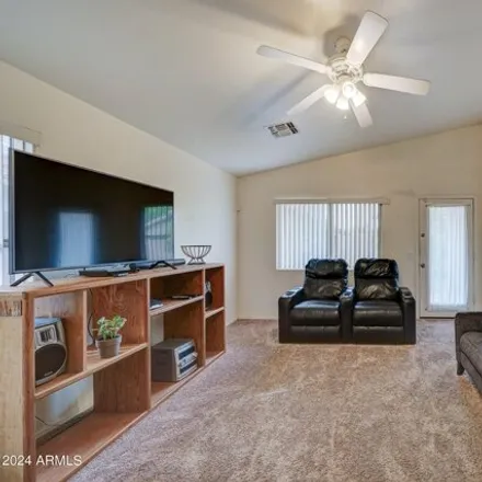 Image 4 - 1804 East Carla Vista Drive, Gilbert, AZ 85295, USA - House for sale