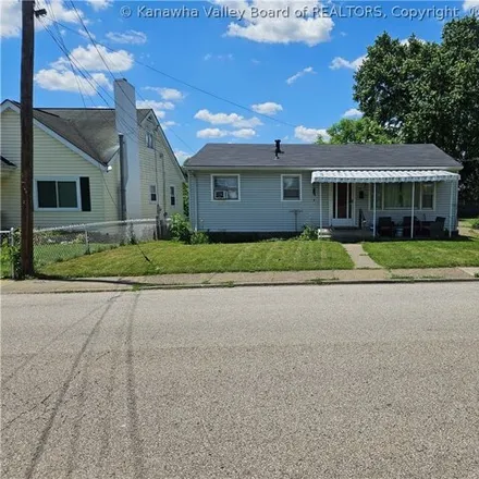 Buy this 3 bed house on 459 Park Avenue in South Charleston, WV 25309