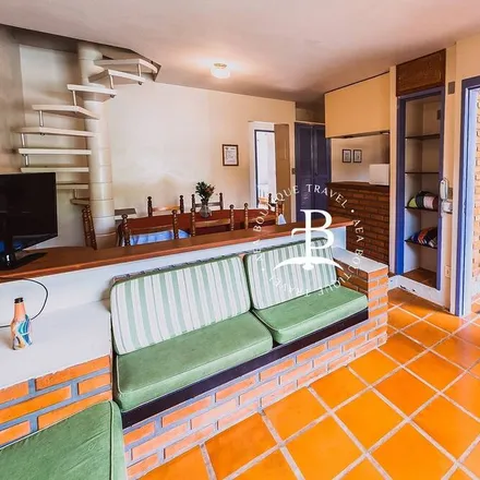 Rent this 3 bed house on Florianópolis