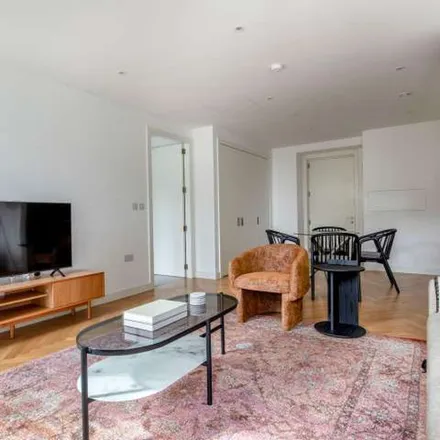 Rent this 1 bed apartment on London South Bank University in London Road, London