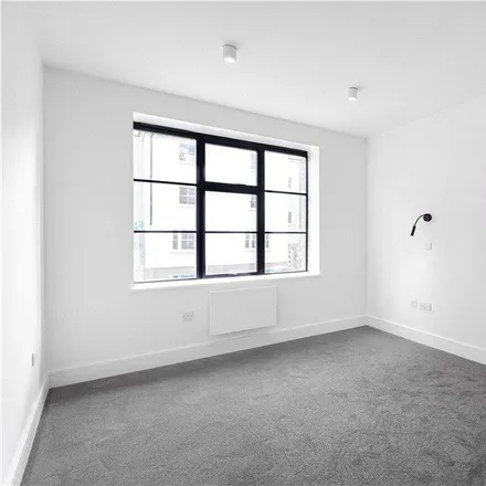 Image 4 - Aldrington Road, Mitcham Lane, London, SW16 6NR, United Kingdom - Apartment for rent