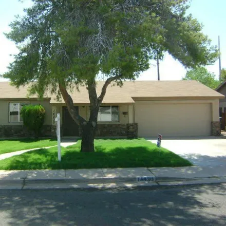 Rent this 4 bed house on 14030 N 34th Pl in Phoenix, Arizona