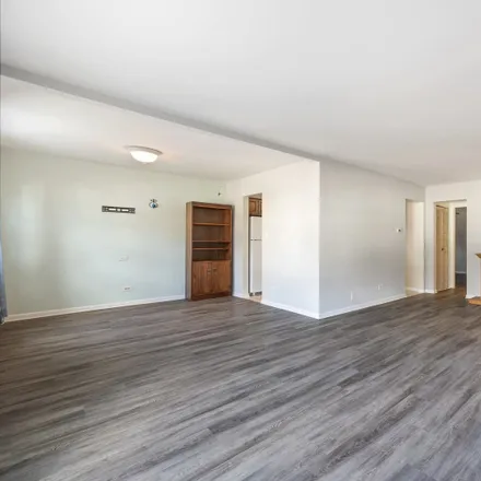 Image 3 - 4820 Conrad Street, Skokie, IL 60077, USA - Condo for rent