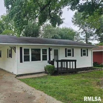 Buy this 3 bed house on 978 Boston Road in Marion, IL 62959