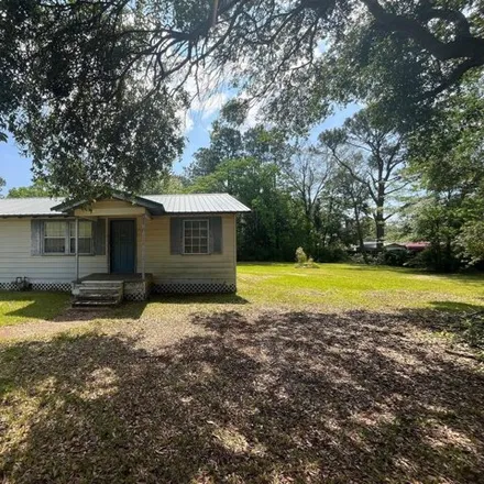 Buy this 2 bed house on 4306 Earl Boulevard in Moss Point, MS 39567