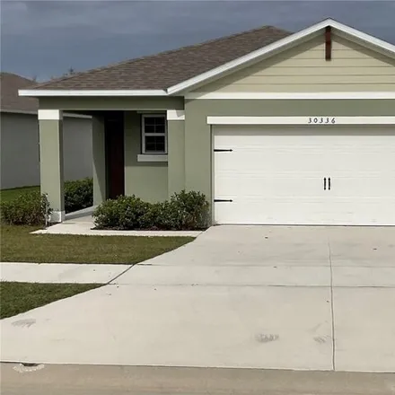 Rent this 3 bed house on Dunlin Street in Leesburg, FL 34748