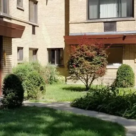 Image 1 - 2032-2044 West Jarvis Avenue, Chicago, IL 60645, USA - Condo for sale