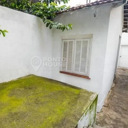 Buy this 2 bed house on Rua Ytaipu in Mirandópolis, São Paulo - SP