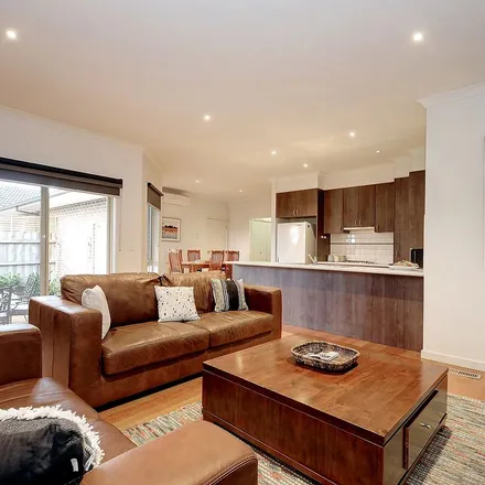 Rent this 2 bed apartment on 咯，l in Stanford Close, Mulgrave VIC 3170