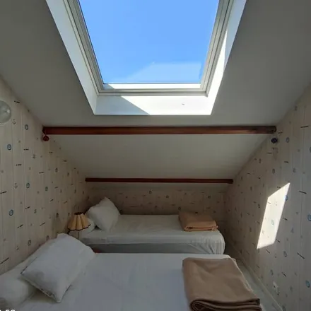Rent this 3 bed apartment on 85100 Les Sables-d'Olonne