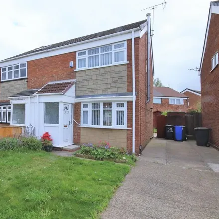 Rent this 3 bed duplex on unnamed road in Widnes, WA8 7PH