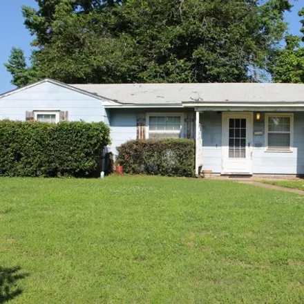 Buy this 3 bed house on 6528 Quilen Boulevard in Hollywood, Shreveport