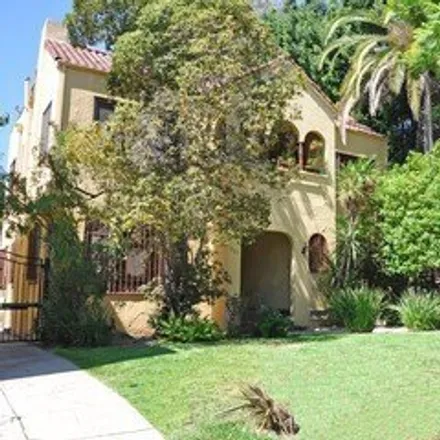 Image 2 - 7766 Romaine Street, West Hollywood, CA 90046, USA - Townhouse for sale