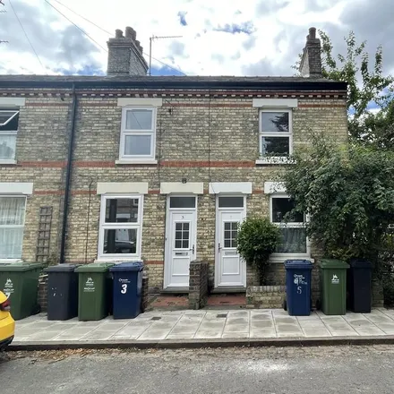 Rent this 2 bed house on 20 Petworth Street in Cambridge, CB1 2LY
