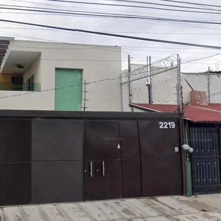 Buy this 3 bed house on Avenida Rosario Castellanos 2219 in Residencial de la Cruz, 44950 Guadalajara