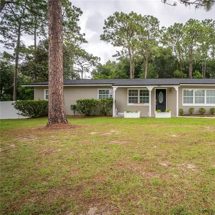 Buy this 4 bed house on 4207 Northeast 13th Street in Ocala, FL 34470