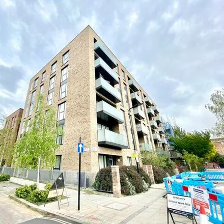 Rent this 2 bed room on Lovelace Street in De Beauvoir Town, London
