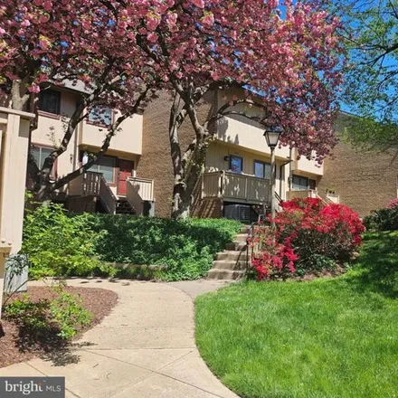 Rent this 2 bed apartment on Glengyle Drive in Oakton, VA 22181