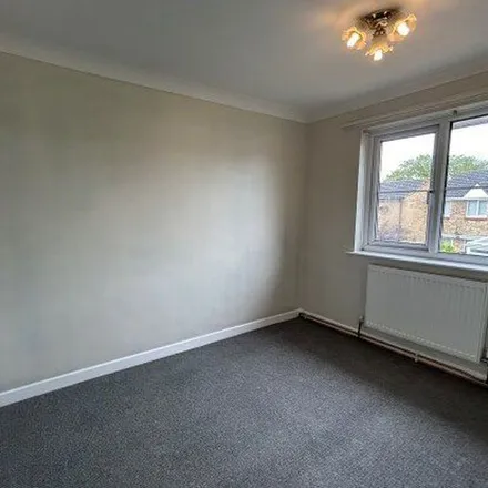 Rent this 2 bed townhouse on Cloudberry Road in Swindon, SN25 1RS