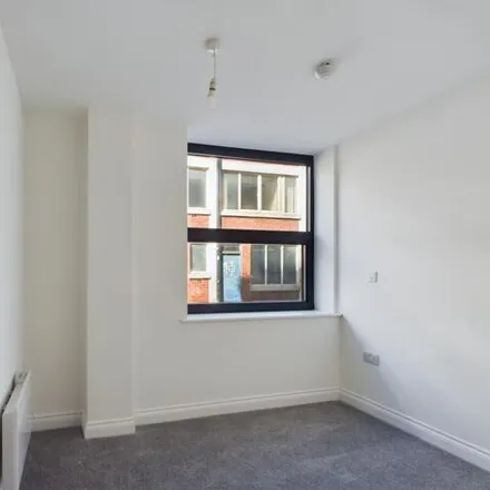 Image 4 - Queen Street, Sheffield, S1 1WR, United Kingdom - Room for rent