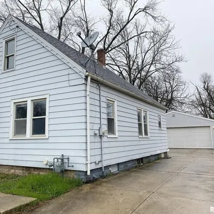 Image 2 - 329 Central Avenue, Washington, IL 61571, USA - House for rent