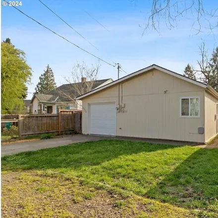 Buy this 3 bed house on 5036 Northeast 57th Avenue in Portland, OR 97218