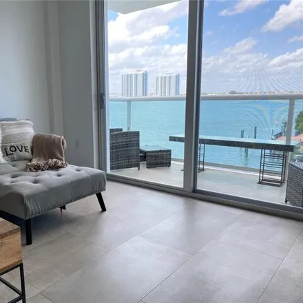 Image 3 - 2841 Northeast 163rd Street, North Miami Beach, FL 33160, USA - Condo for sale