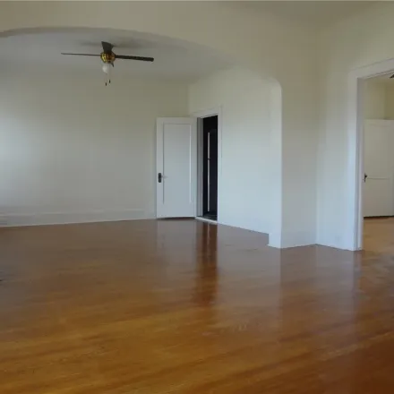 Image 2 - Hillcrest Apartments, 171 1st Avenue, Salt Lake City, UT 84103, USA - Apartment for rent