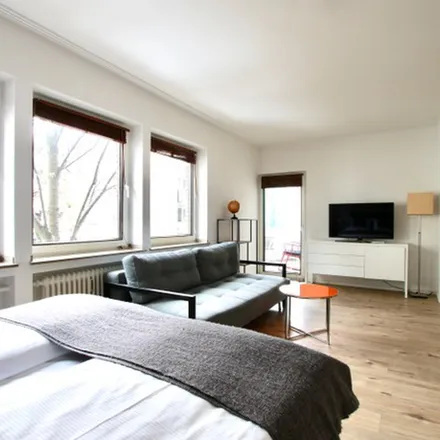 Rent this 1 bed apartment on Friedrichstraße 5 in 50676 Cologne, Germany