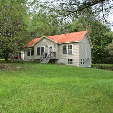 Buy this 3 bed house on 7 Sunrise Drive in Paris, ME 04281