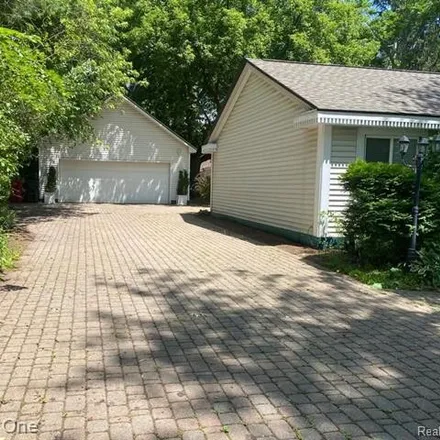 Image 4 - 6960 Evershed Terrace, West Bloomfield Township, MI 48323, USA - House for sale