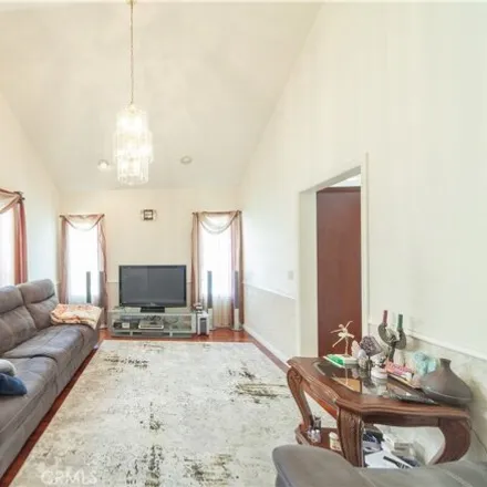Image 4 - 15155 Otsego Street, Los Angeles, CA 91403, USA - House for sale