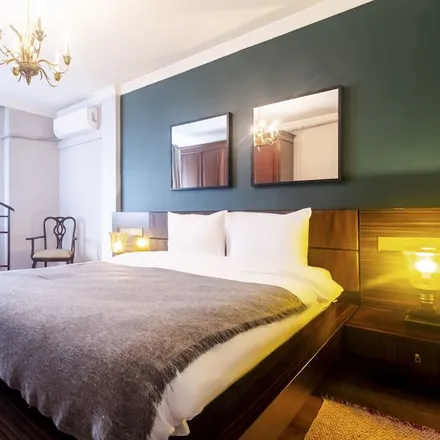 Rent this 2 bed apartment on 34365 Şişli