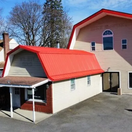 Buy this studio house on 369 Mansion Street in Coxsackie, Greene County