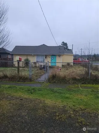 Buy this 3 bed house on 176 North Tilden Street in Aberdeen, WA 98520
