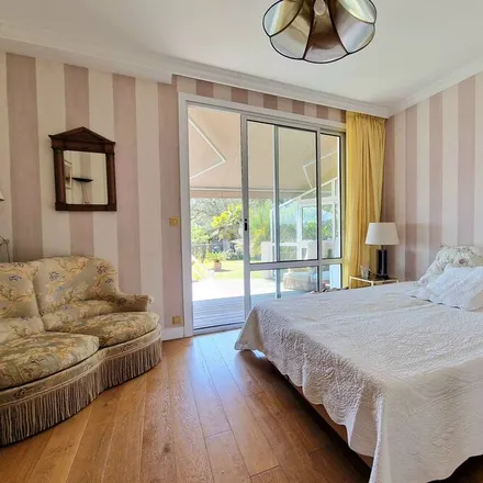 Rent this 3 bed house on 17420 Saint-Palais-sur-Mer