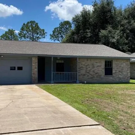 Rent this 3 bed house on 2704 Golden Avenue in Bay City, TX 77414