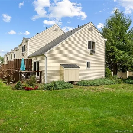 Image 2 - 368 Boston Post Road, Manitock Spring, Waterford, CT 06385, USA - Condo for sale