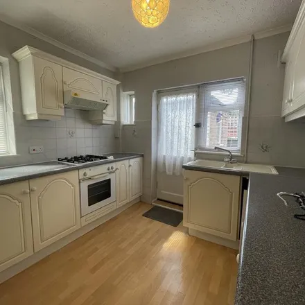 Rent this 2 bed apartment on Chestnut Avenue in Leyfields, B79 8QY