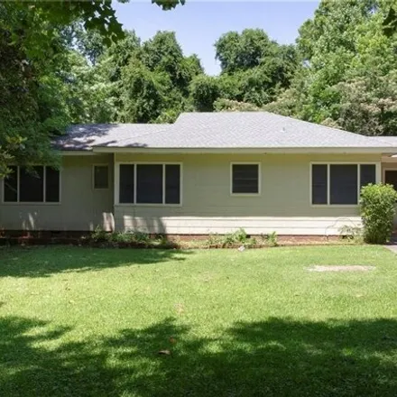 Buy this 3 bed house on 626 Meadowbrook Drive in Cloverleaf, Auburn