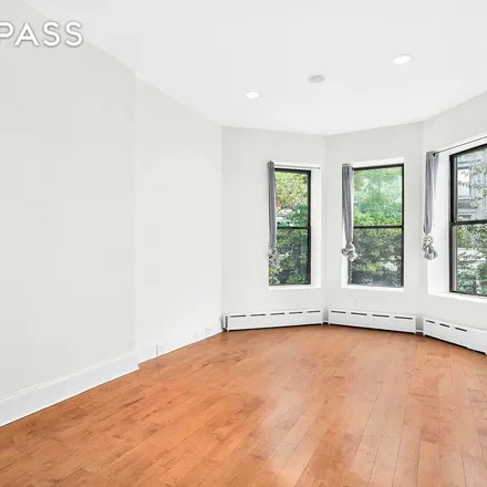 Rent this 1 bed apartment on 25 West 83rd Street in New York, NY 10024