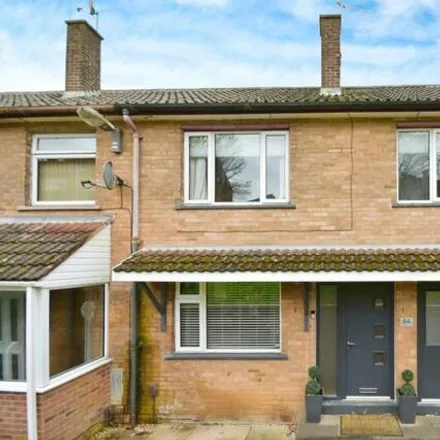 Buy this 3 bed townhouse on 48 Holmhirst Drive in Sheffield, S8 0HB