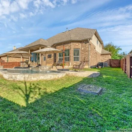 Image 6 - 1042 Stone Crossing, Village Royal, New Braunfels, TX 78132, USA - House for sale