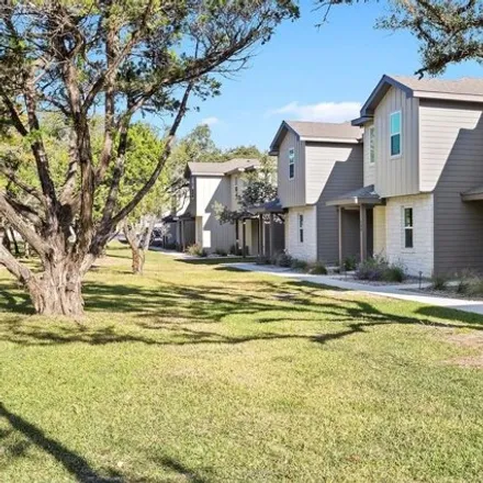Buy this studio house on 18801 Nicklaus Drive in Point Venture, Travis County