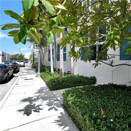 Image 3 - 2020 North Bayshore Drive, Miami, FL 33137, USA - Townhouse for rent